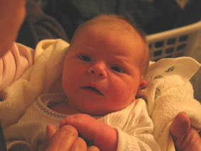 bij oma De Coo op schoot